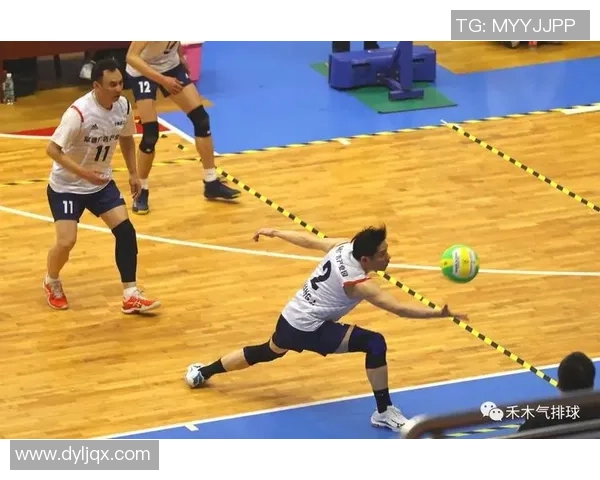 排球新手必看：快速掌握基本技巧与战术的全面指南