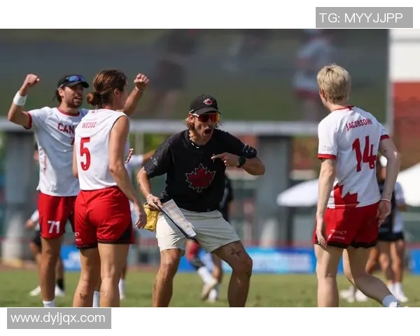 城市马拉松赛事回顾成都飞盘队展现出色节奏与团队协作能力 城市马拉松赛事回顾成都飞盘队展现出色节奏与团队协作能力