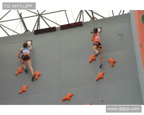 成都攀岩队实力引发热议争论背后的训练与竞技水平分析 成都攀岩队实力引发热议争论背后的训练与竞技水平分析