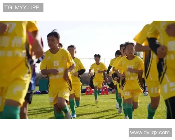 足球员小孩的梦想与成长之路如何在绿茵场上绽放光彩