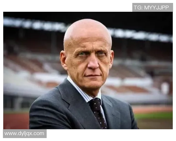 足球科里纳的传奇人生与裁判生涯的深度解析与反思 足球科里纳的传奇人生与裁判生涯的深度解析与反思