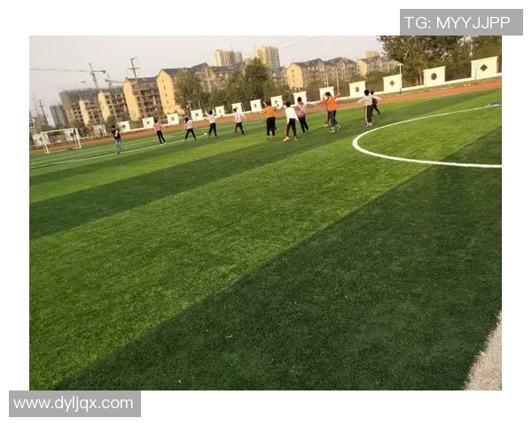 香江小学足球队勇夺冠军展现青春活力与团队精神 香江小学足球队勇夺冠军展现青春活力与团队精神